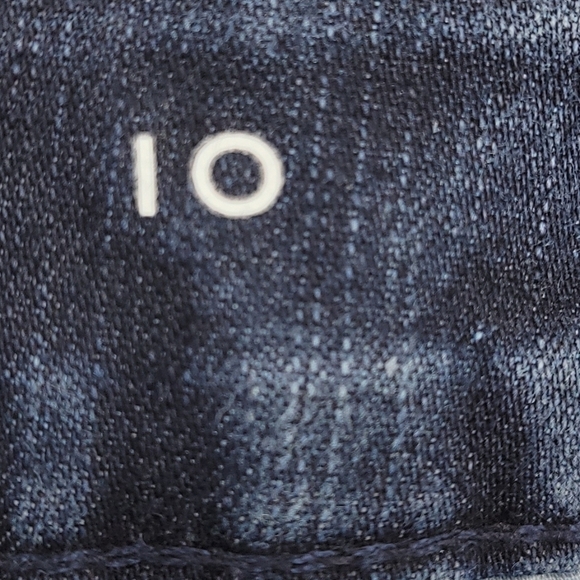 St. John's Bay Capri Women's Dark Wash Blue Denim Jeans Size 10 - Picture 6 of 12